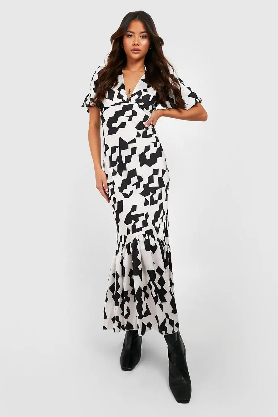 Abstract Puff Sleeve Drop Hem Midaxi Dress