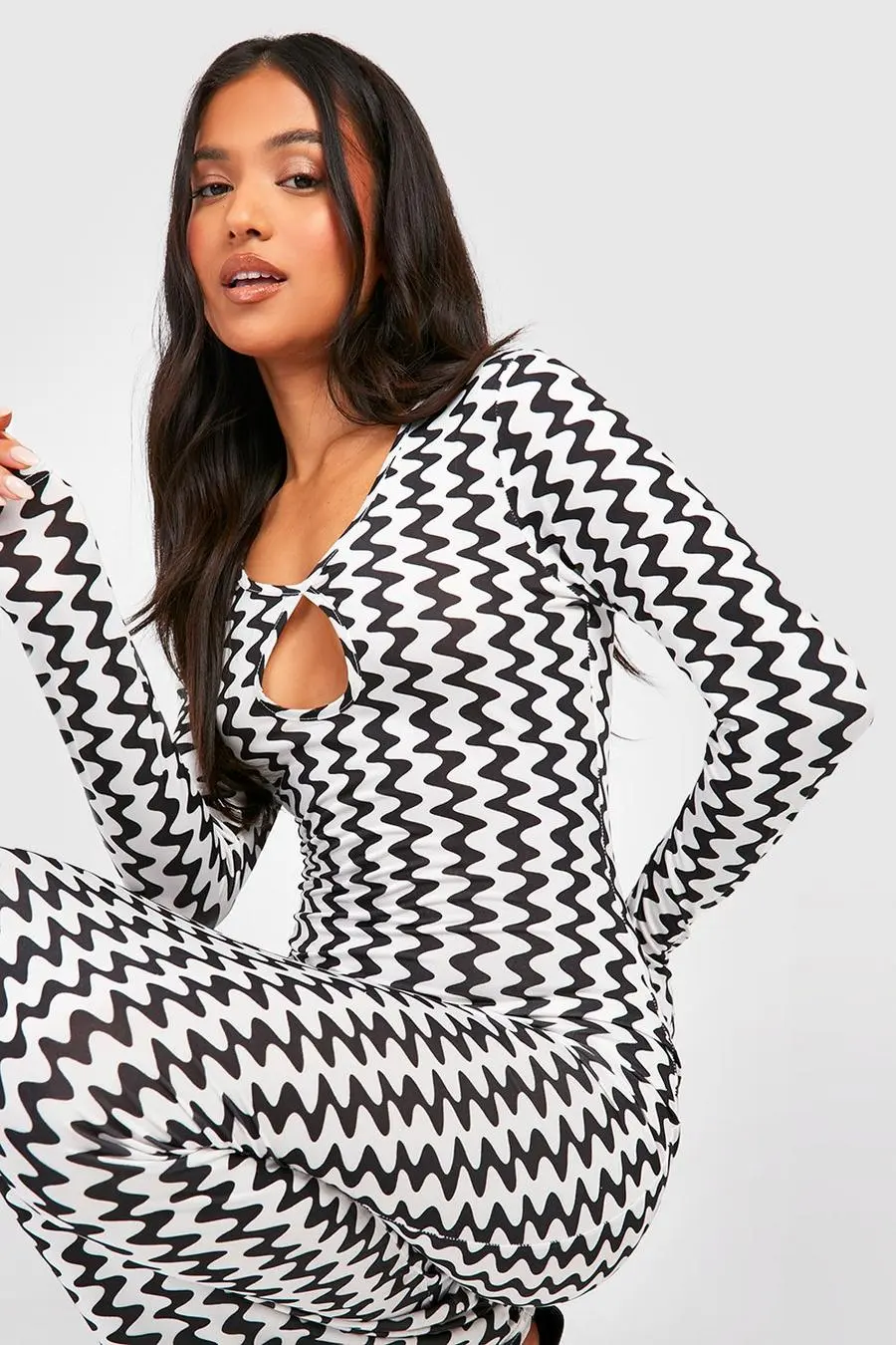 Petite Slinky Wave Print Maxi Dress