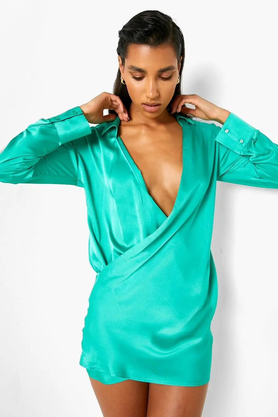 Satin Plunge Collared Shift Dress